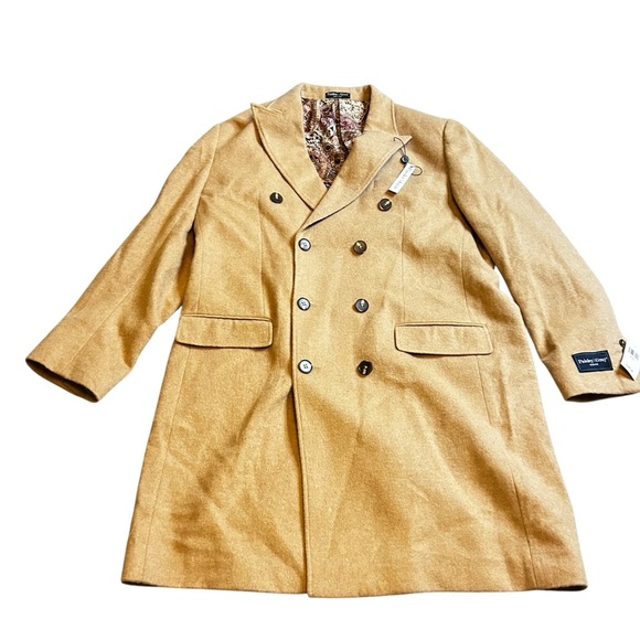 Paisley & Gray Other - Paisley & Gray Tan Trench Coat
